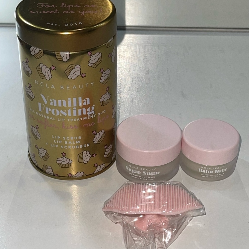 NCLA beauty lip treatment kit